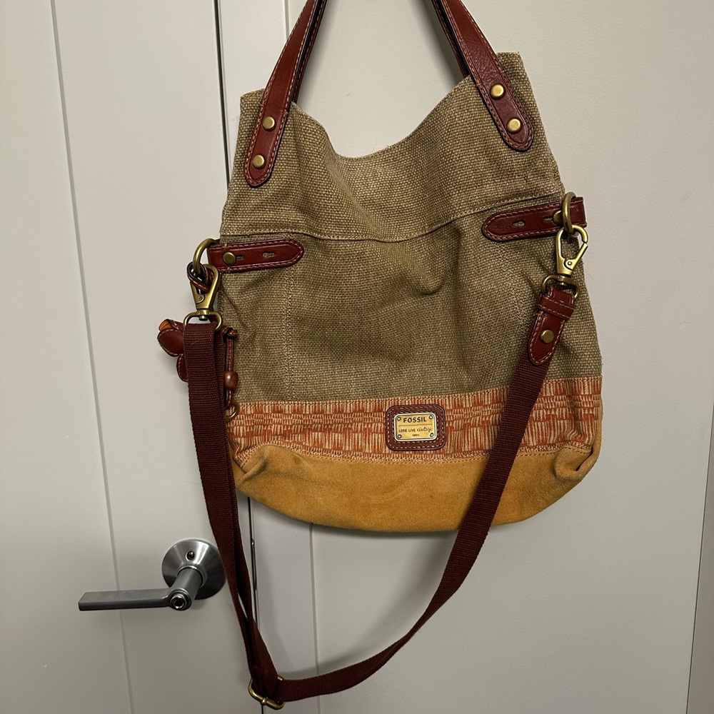 Fossil purse